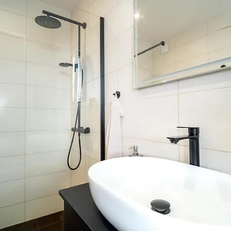Apartment Old Town With Free Parking & Ac